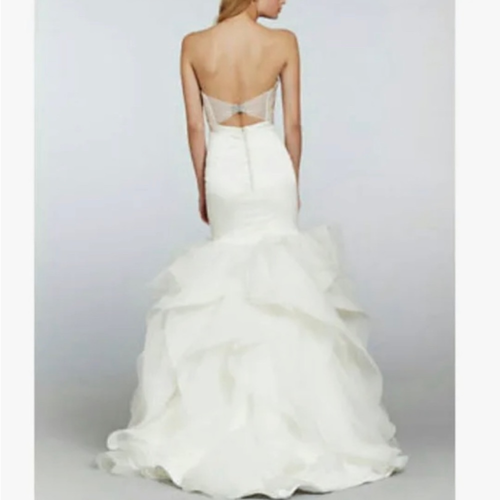 Hayley Paige Leighton gown